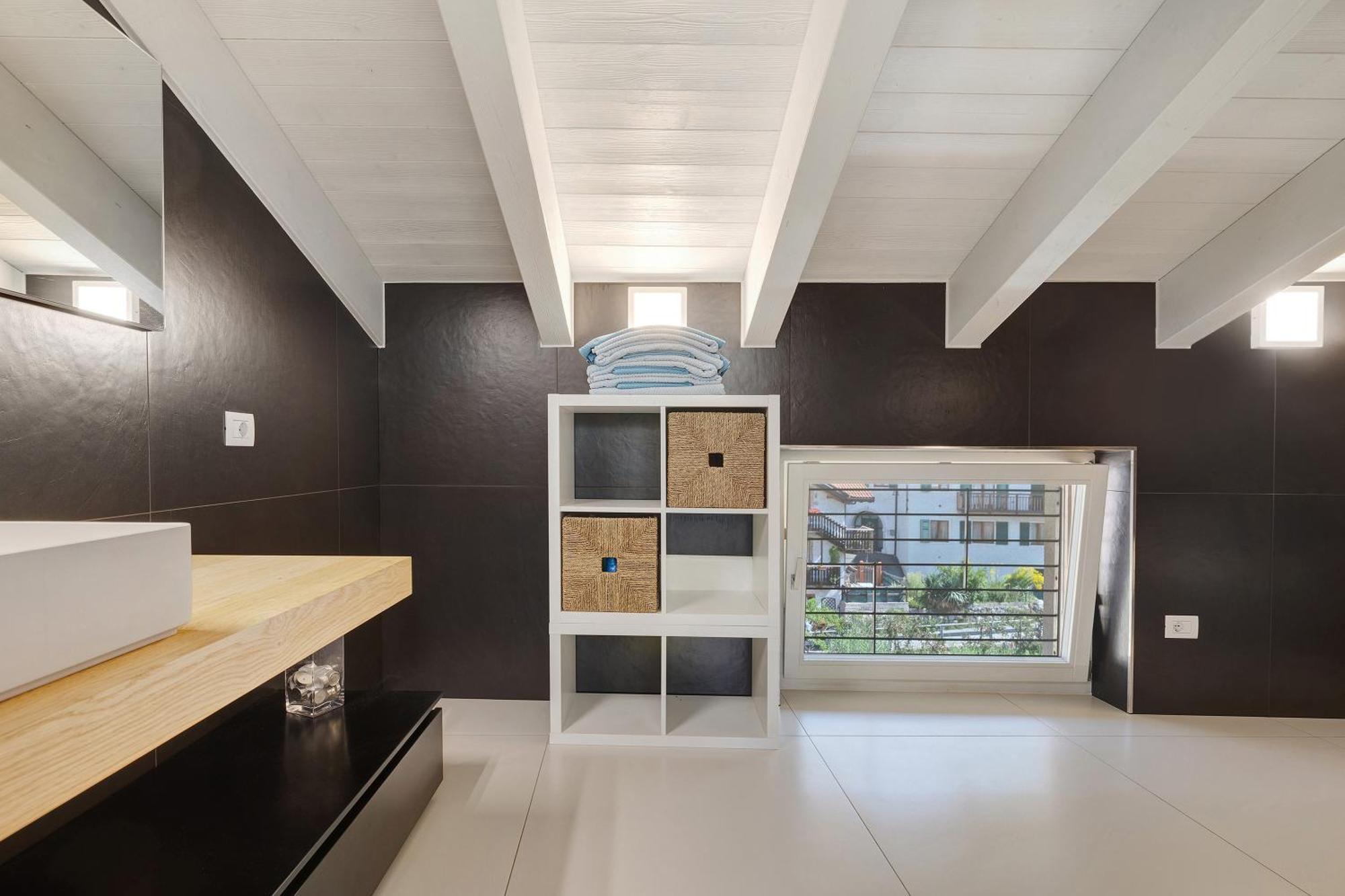 Castle View Apartment Drena Exterior photo